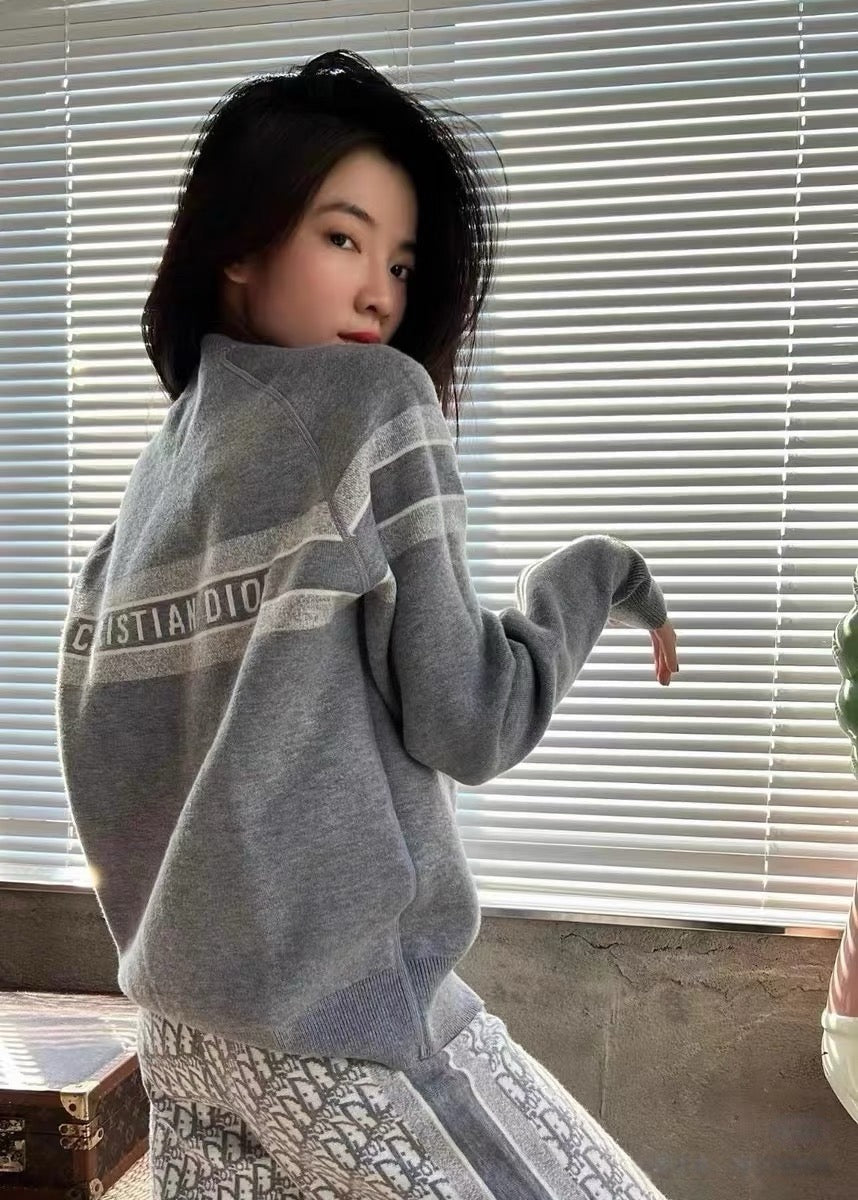 디올 리버서블 라운드 넥 스웨터