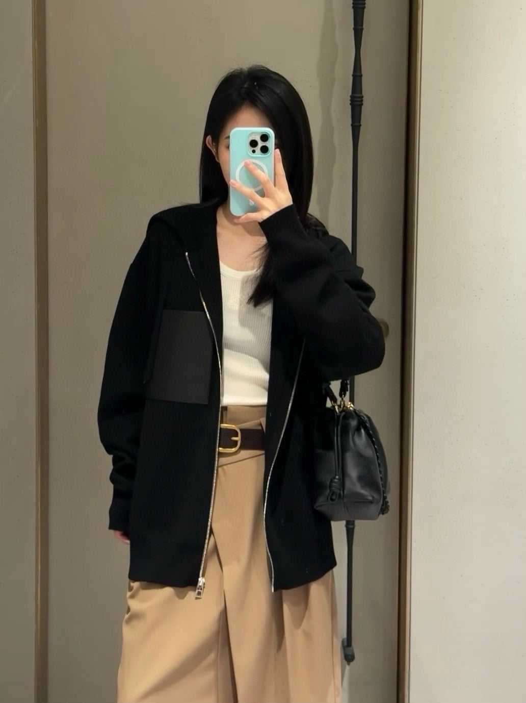 로에베 가죽 패치 포켓 울 후디