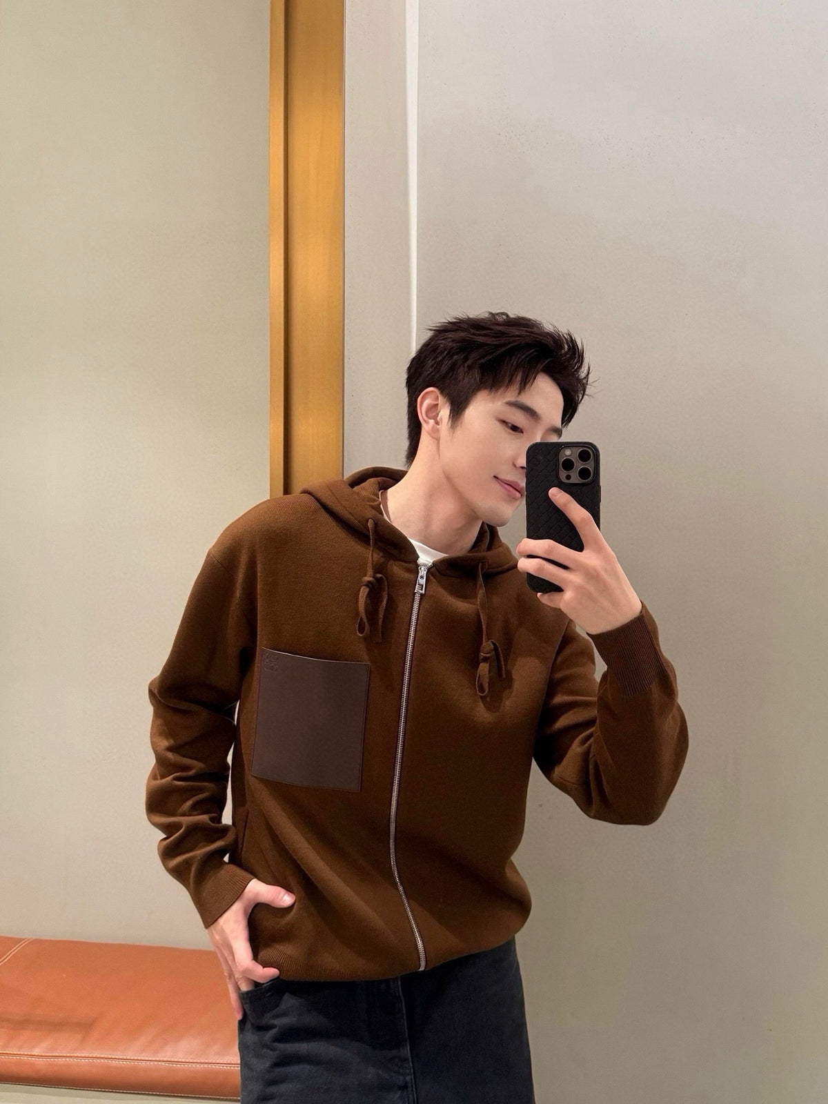 로에베 가죽 패치 포켓 울 후디