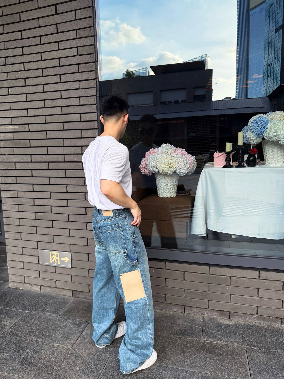 로에베 가죽 패치 와이드 진