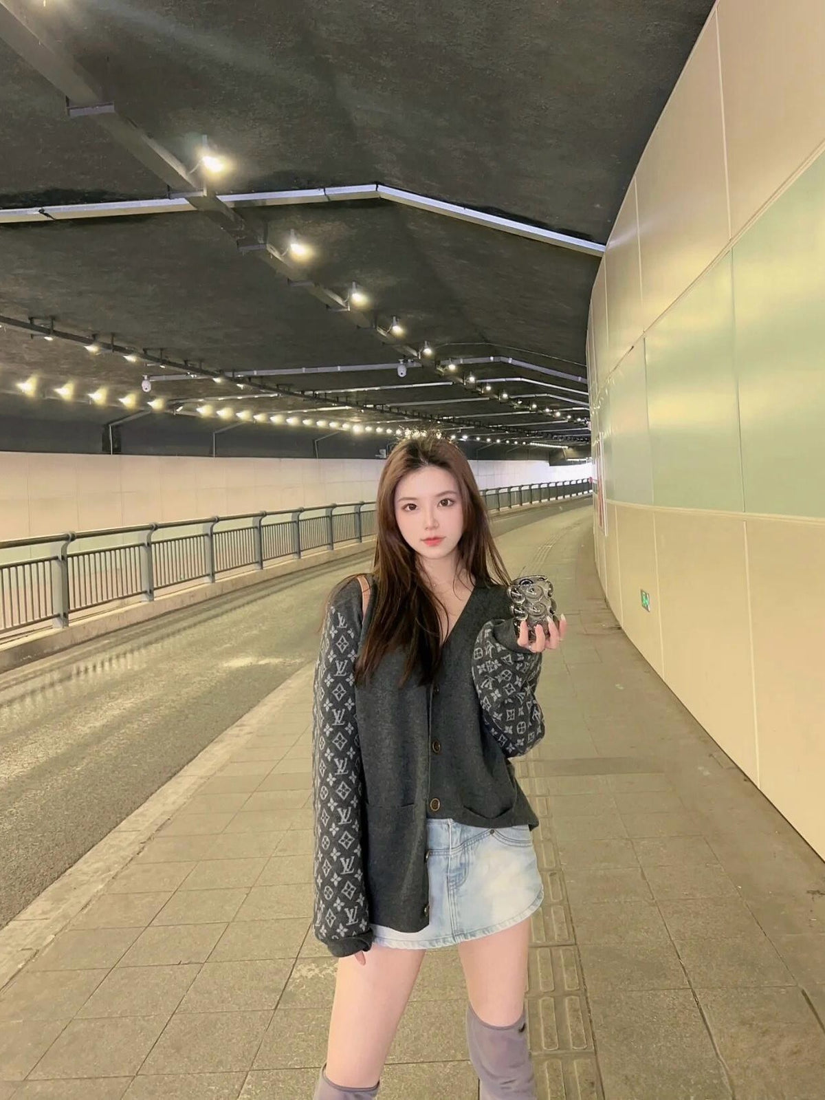 루이비통 모노그램 믹스 캐시미어 가디건