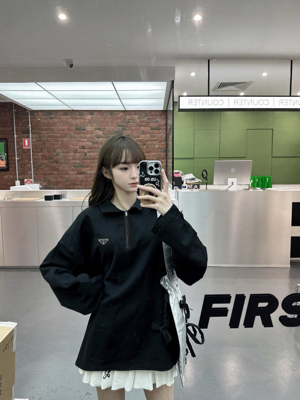 프라다 리나일론 디테일 롱슬리브 피케 폴로 셔츠