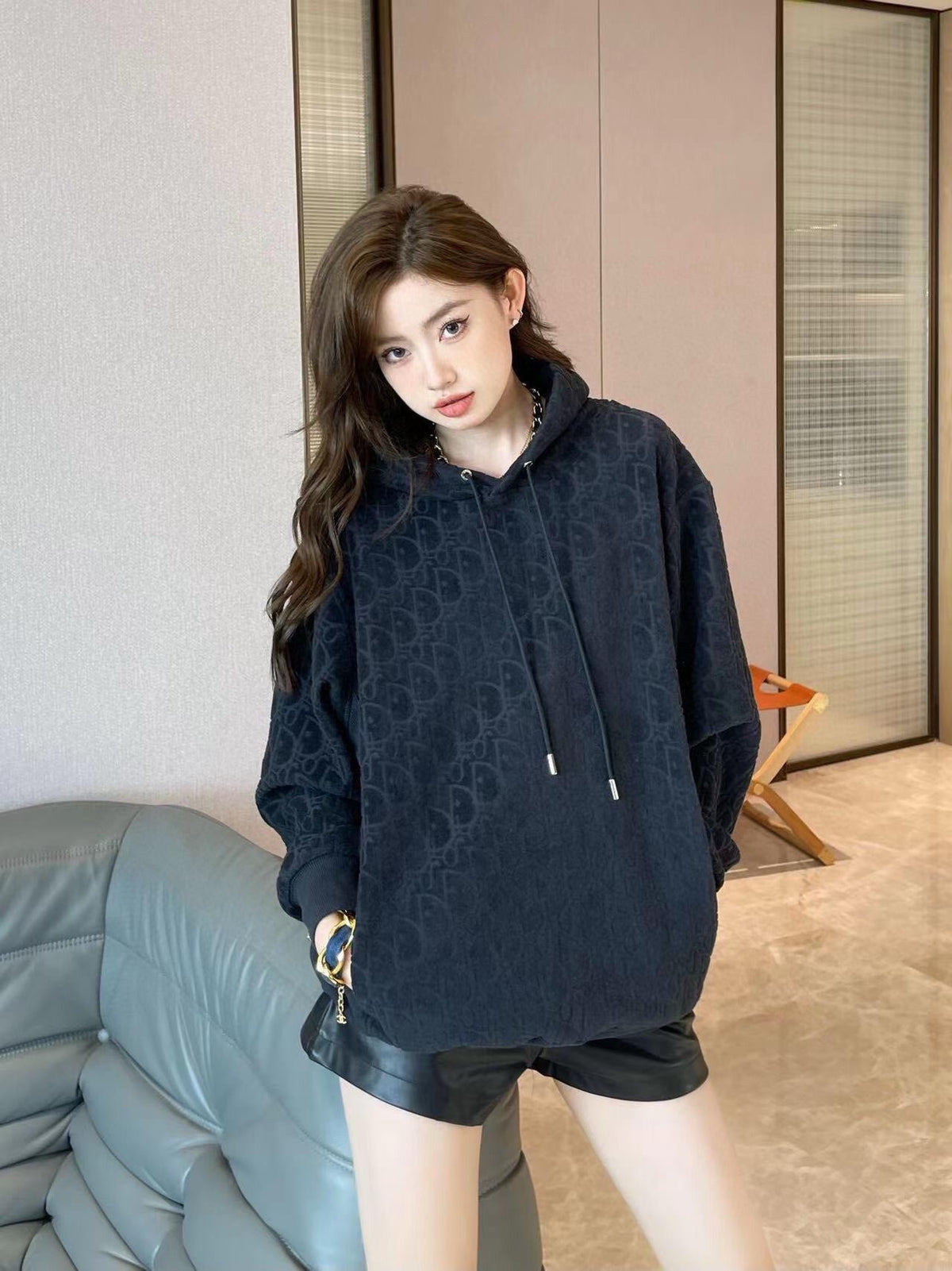 디올 오블리크 패턴 릴렉스핏 후드티
