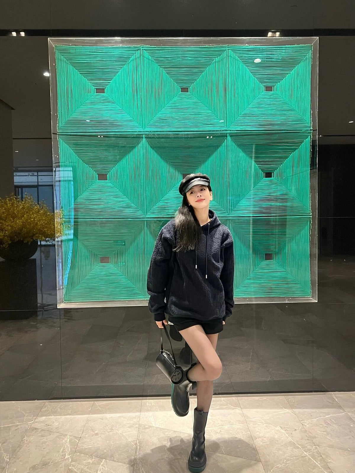디올 오블리크 패턴 릴렉스핏 후드티