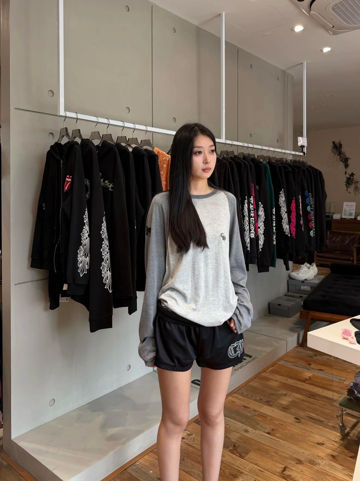 크롬하츠 자수 패치 나그랑 롱 슬레이브 티셔츠