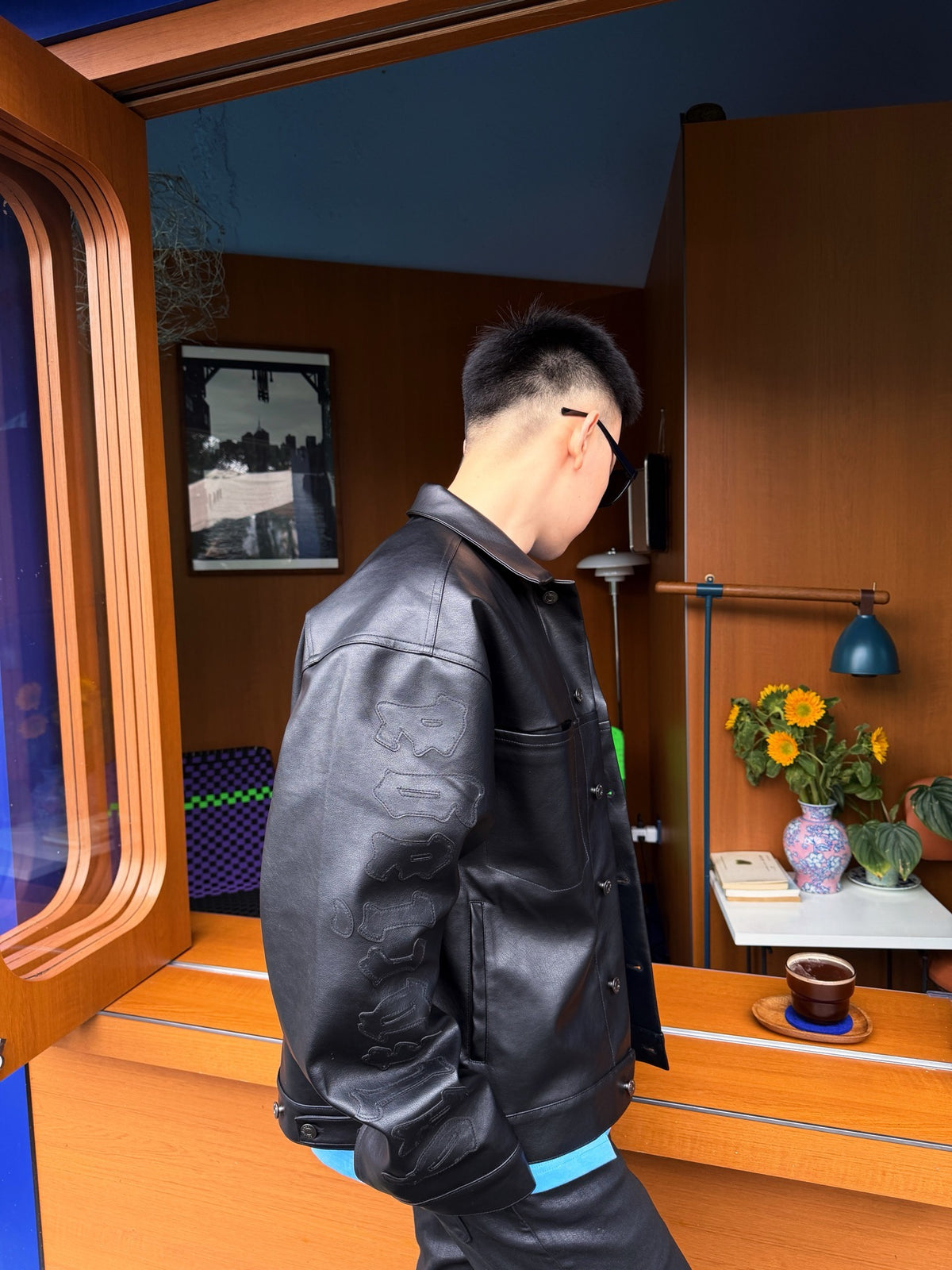 발렌시아가 레더 셔츠 자켓