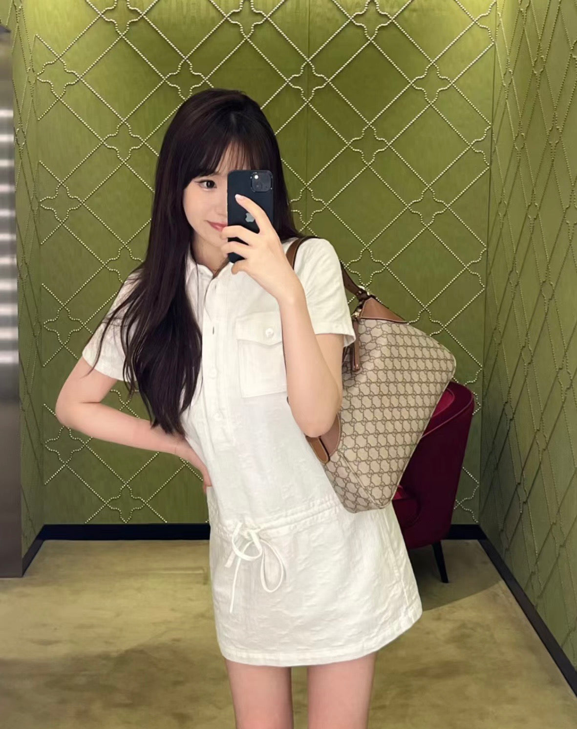 구찌 GG 엠블럼 스몰 숄더백