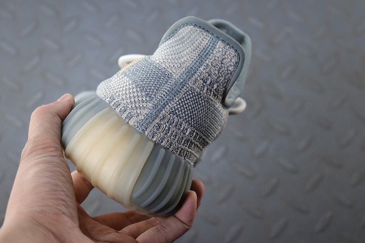 YEEZY 350 V2 이스라필