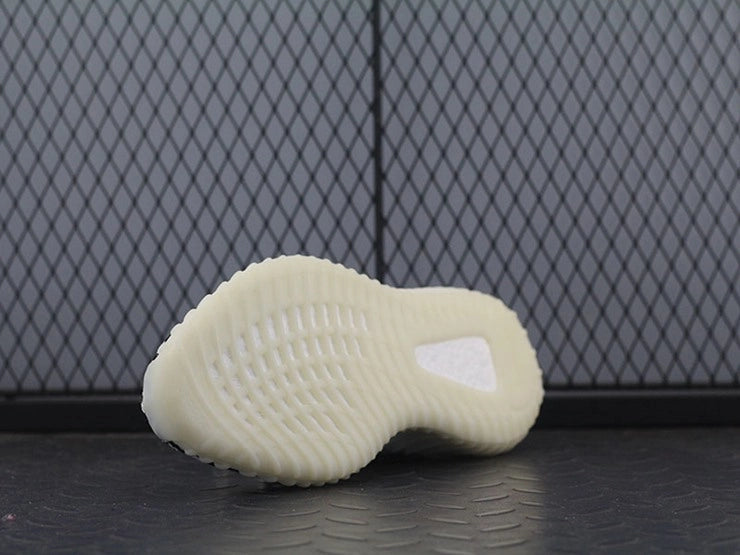 YEEZY 350 V2 지브라