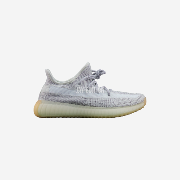 YEEZY 350 V2 에샤야, 연베이지 컬러와 심플한 디자인이 특징인 화사한 컬러웨이의 모델