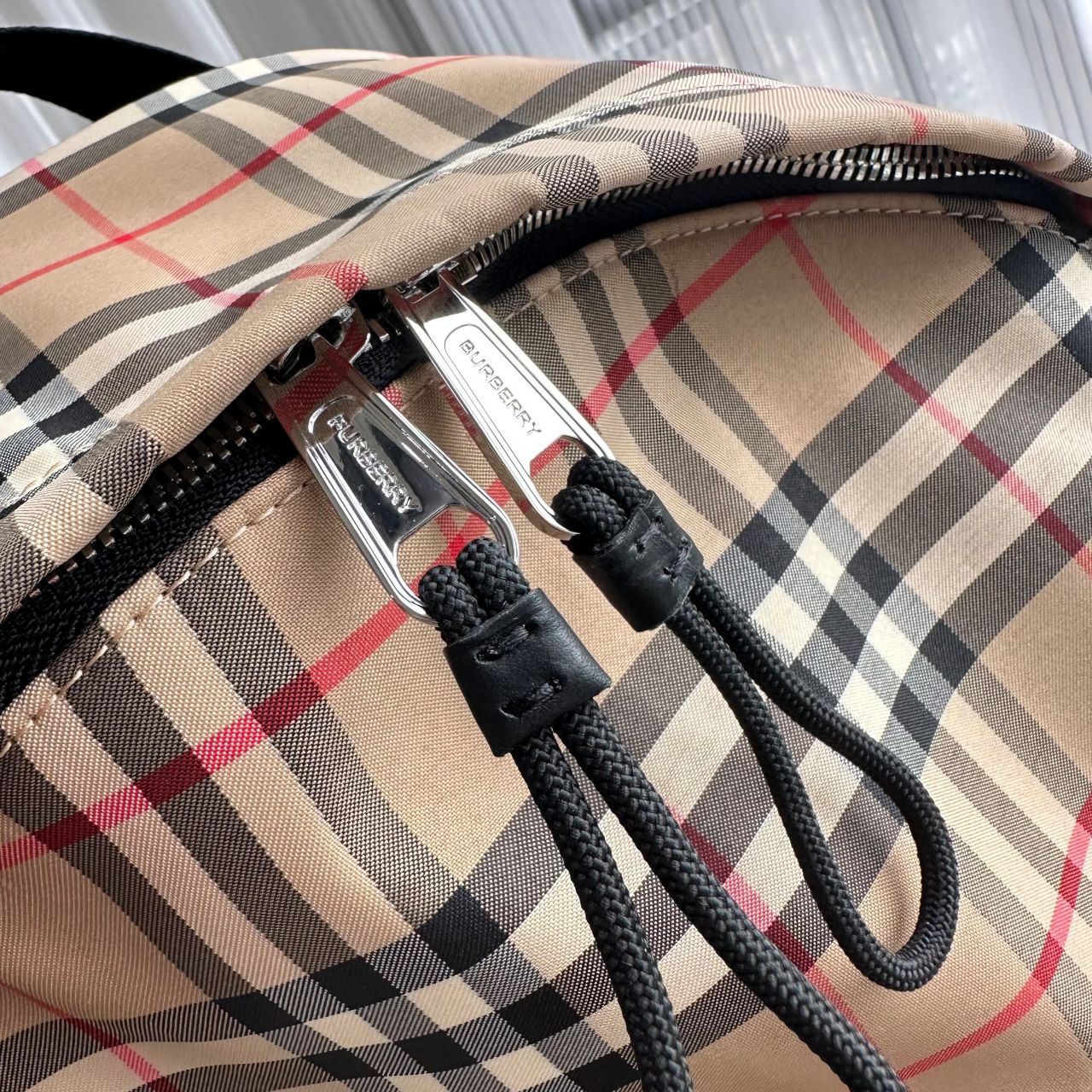 버버리 빈티지 체크 백팩