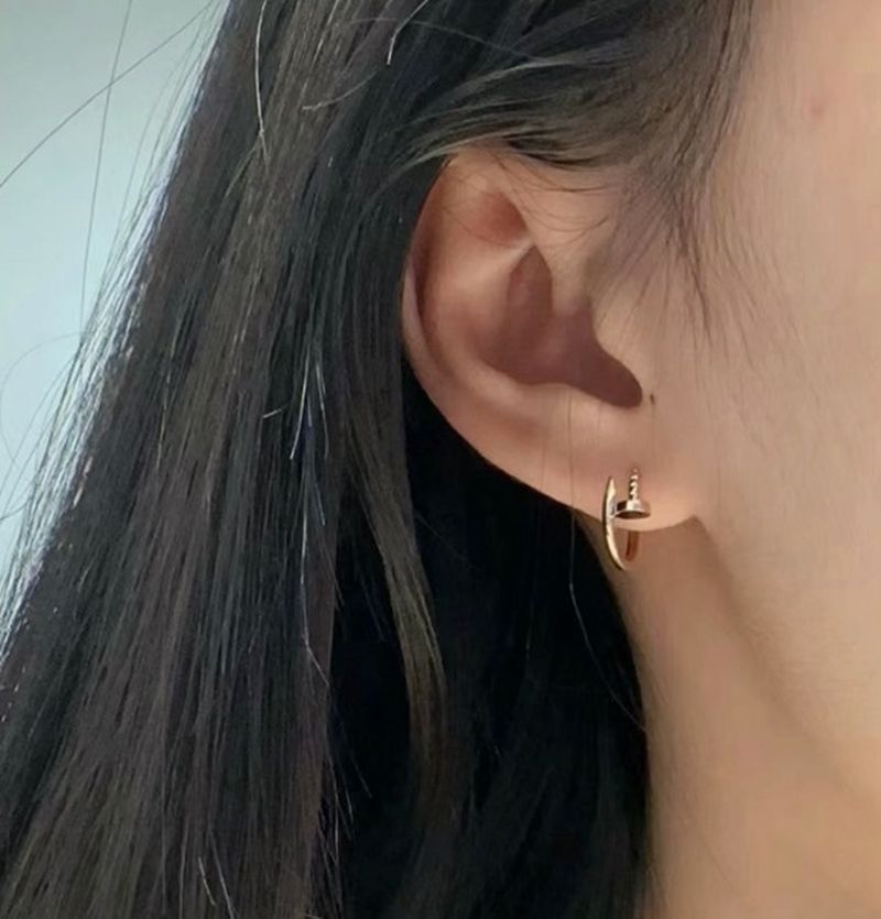 까르띠에 저스트 앵끌루 이어링