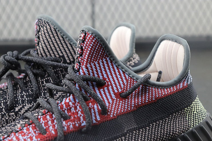 YEEZY 350 V2 예힐 리플렉티브