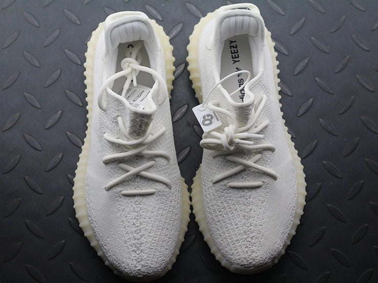 YEEZY 350 V2 트리플 화이트