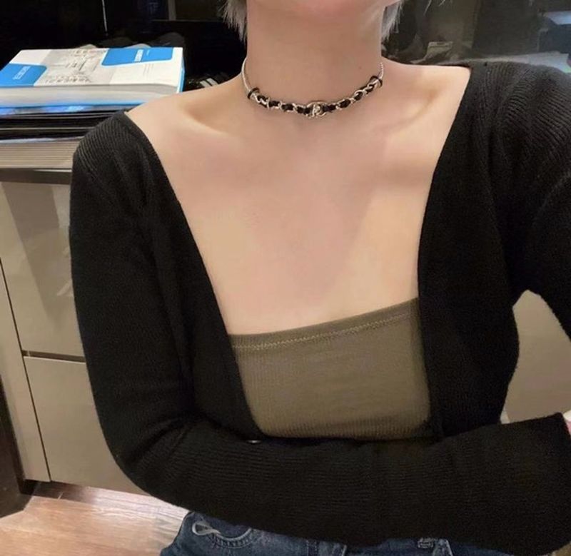 C 목걸이