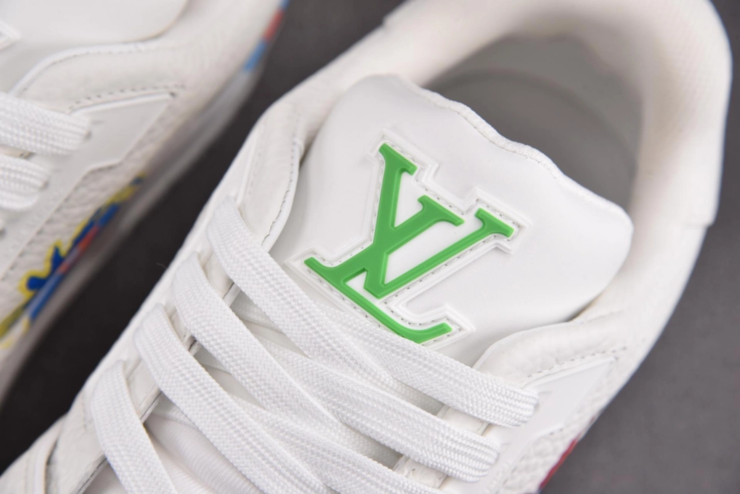 루이비통 x 야요이 쿠사마 LV 트레이너 스니커즈 화이트