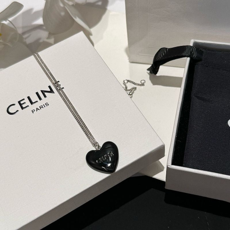 CEL 목걸이