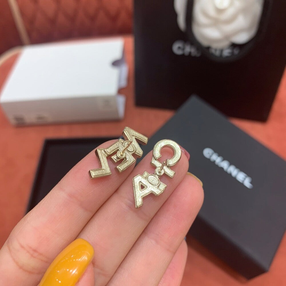 C 귀걸이